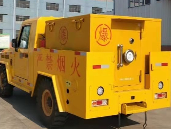 彭泽凯龙爆破器材运输车：保障爆破任务的安全运行