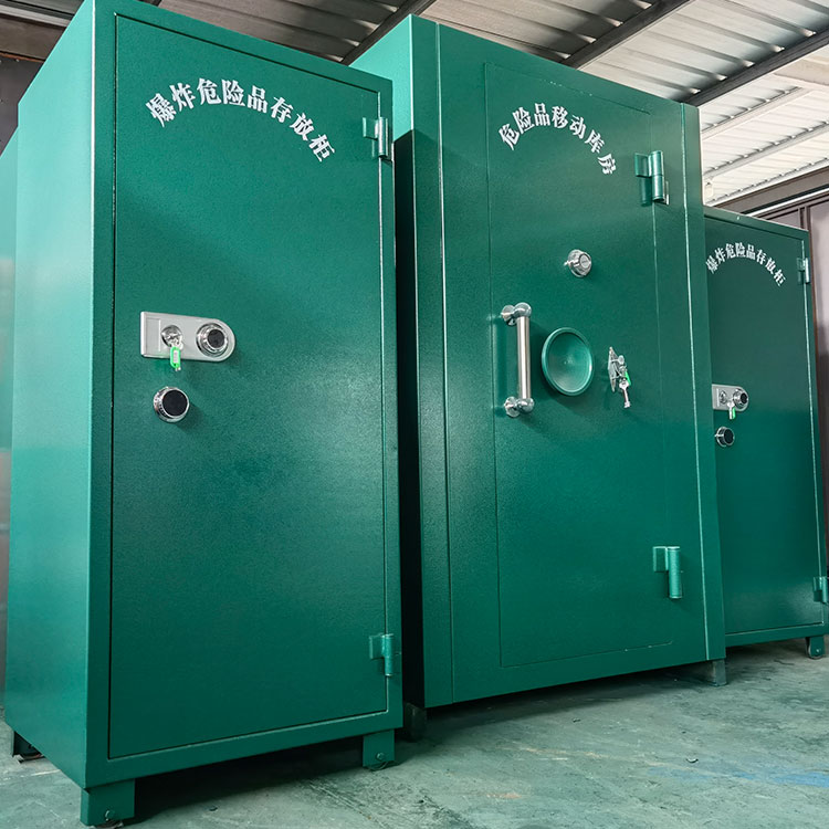 彭泽危险品存放柜（危险品存放箱）为什么能防火防爆？科学防爆机制与安全保障功能解析
